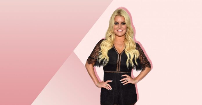 Jessica Simpson Lost 100 Pounds in 6 Months—Is That Healthy?