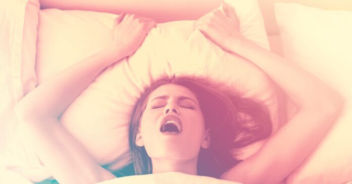 These Are the 4 Most Common Reasons People Fake Orgasms