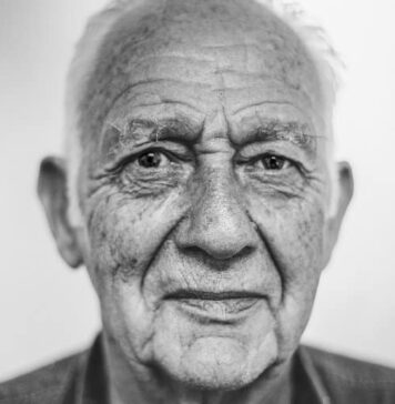For Breakthroughs in Slowing Aging, Scientists Must Look Beyond Biology | Nutrition Fit