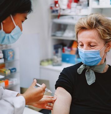 Feds to Start Sending COVID Vaccines to Pharmacies Next Week | Nutrition Fit