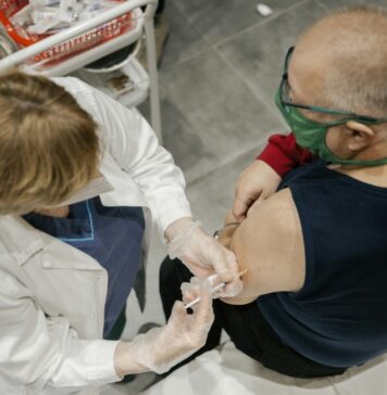 Older Adults Without Family or Friends Lag in Race to Get Vaccines | Nutrition Fit
