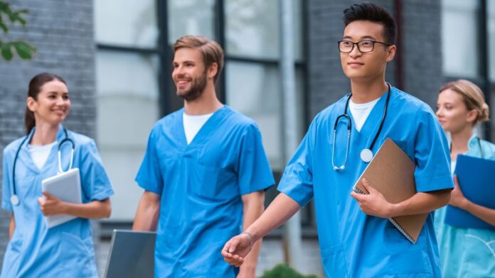 dt_210302_medical_students_800x450.jpg