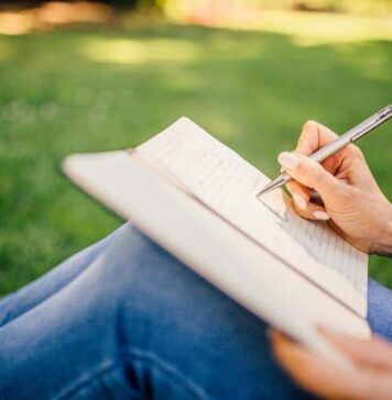 Stronger Brain Activity After Writing on Paper Than on Tablet or Smartphone | Nutrition Fit