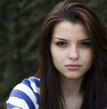 Stop Telling Girls to Smile — It Pressures Them to Accept the Unjust Status Quo | Nutrition Fit