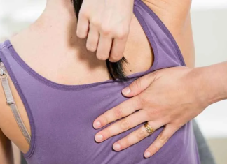 How Osteopathic Manual Therapy Treats Neck and Shoulder Pain